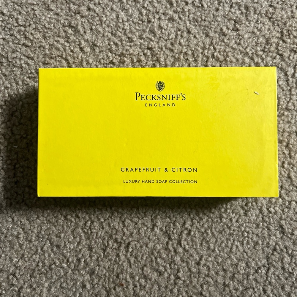 PECKSNIFF'S LUXURY LARGE HAND SOAP BAR GRAPEFRUIT & CITRON. 3 Bars.